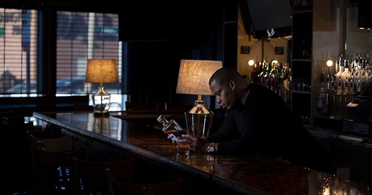 District 7 use social 768x403